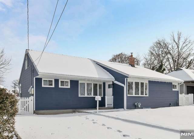 Property at 17-08 Elliott Ter, Fair Lawn, NJ 07410, 3 beds, 2 baths