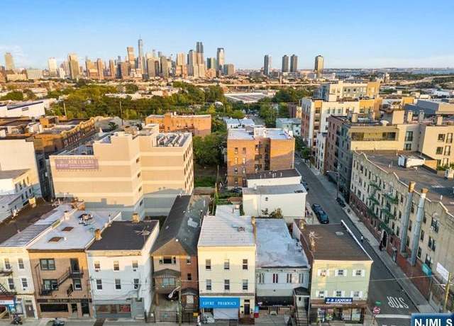 Property at 372 Summit Ave, Jersey City, NJ 07306