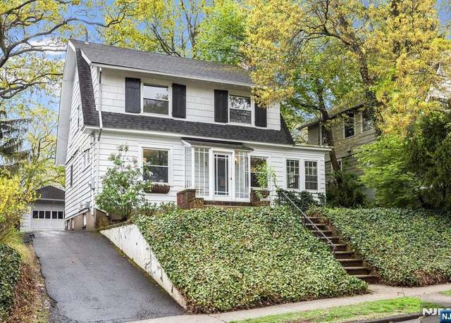 Property at 75 Laurel Ave, Bloomfield, NJ 07003, 5 beds, 1.5 baths