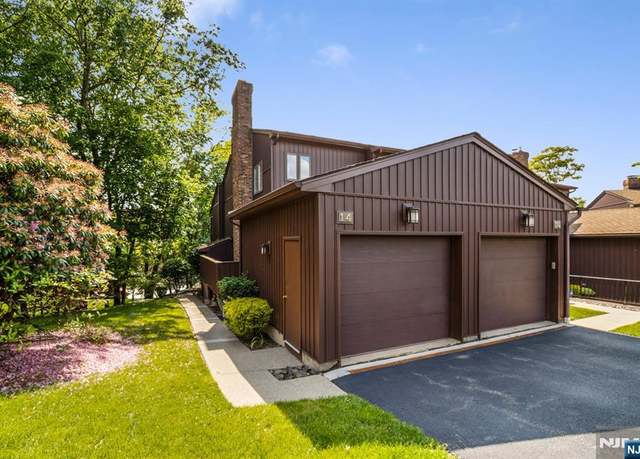Property at 14 Highpoint #14, Cedar Grove, NJ 07009, 2 beds, 2.5 baths