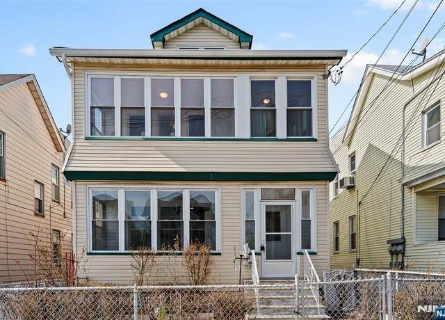 Property at 33 Temple Pl, Irvington, NJ 07111, 5 beds, 3 baths
