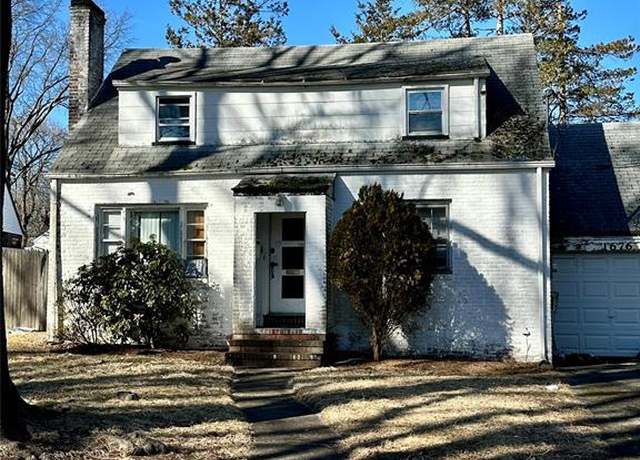 Property at 1676 Irene Ct, Teaneck, NJ 07666, 3 beds, 2 baths