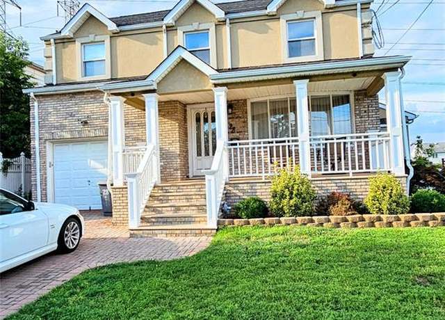 Property at 28 Noel Dr, North Arlington, NJ 07071, 3 beds, 2 baths