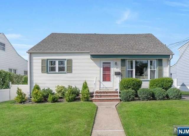 Property at 23 South Dr, Rochelle Park, NJ 07662, 4 beds, 2 baths
