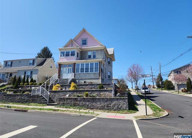 Property at 91 Hill St, Wood Ridge, NJ 07075, 4 beds, 1.5 baths