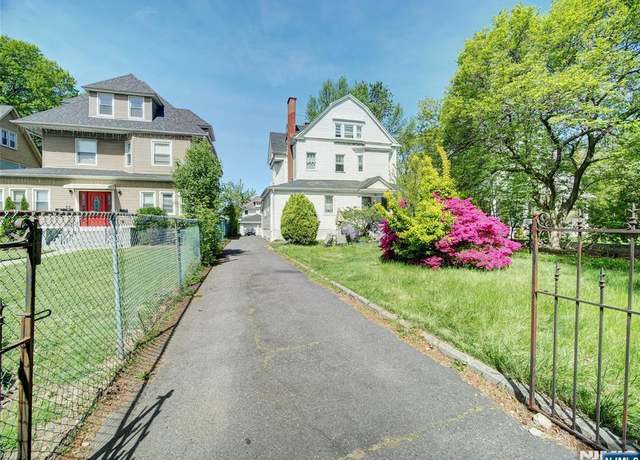 Property at 59 Maple Ave, East Orange, NJ 07018, 14 beds, 6 baths