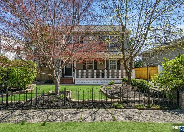 Property at 5-03 Bryant Pl, Fair Lawn, NJ 07410, 3 beds, 2.5 baths