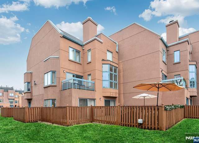 Property at 317 Williams Ct #317, Edgewater, NJ 07020, 2 beds, 2 baths
