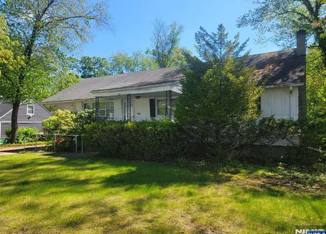 Property at 599 Walnut St, Twp Of Washington, NJ 07676, 3 beds, 1.5 baths