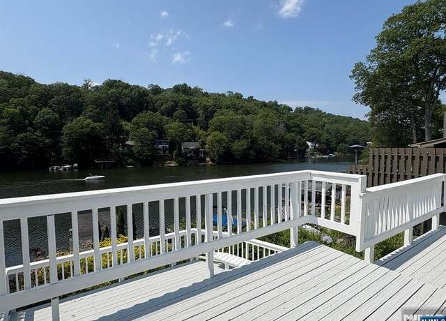 Property at 38 River Styx Rd, Hopatcong, NJ 07843, 3 beds, 2 baths