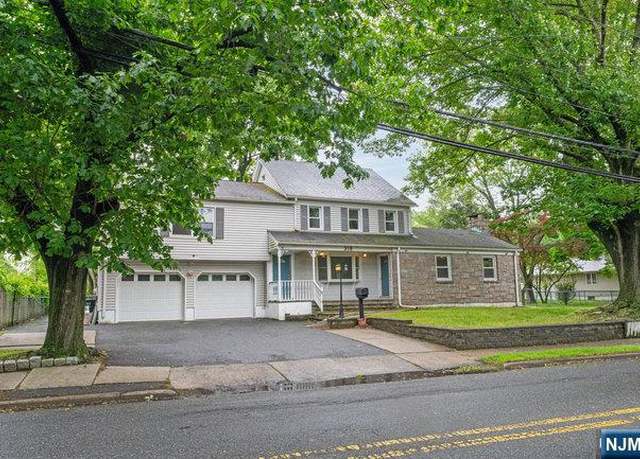 Property at 310 Spring Valley Rd, Paramus, NJ 07652, 6 beds, 3 baths