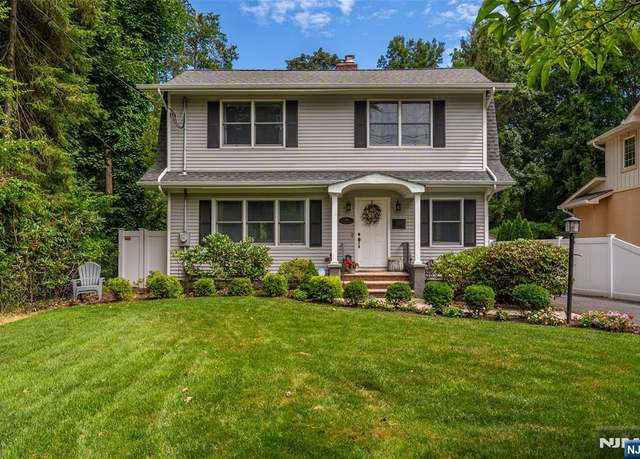 Property at 90 Washington Ave, Hillsdale, NJ 07642, 3 beds, 2.5 baths