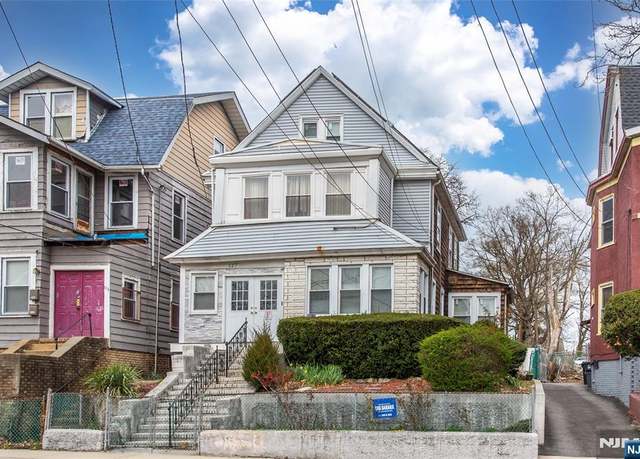 Property at 127 Lyons Ave, Newark, NJ 07112, 6 beds, 2.5 baths