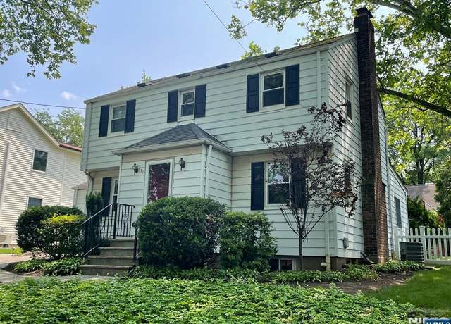 Property at 771 Stelton St, Teaneck, NJ 07666, 3 beds, 2.5 baths