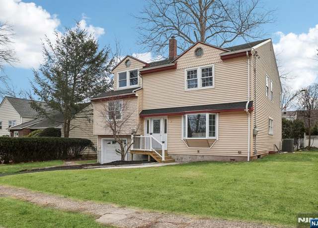 Property at 162 Stuyvesant Rd, Teaneck, NJ 07666, 5 beds, 4 baths