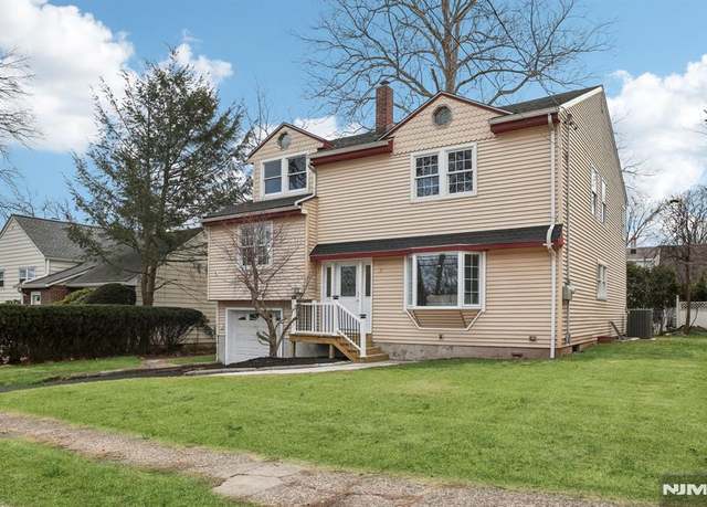 Property at 162 Stuyvesant Rd, Teaneck, NJ 07666, 5 beds, 4 baths