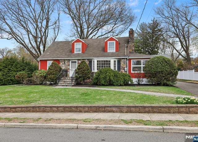 Property at 34 Garret Pl, Midland Park, NJ 07432, 4 beds, 2 baths