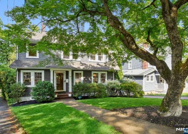 Property at 10 Beechwood Rd, Verona, NJ 07044, 4 beds, 2.5 baths