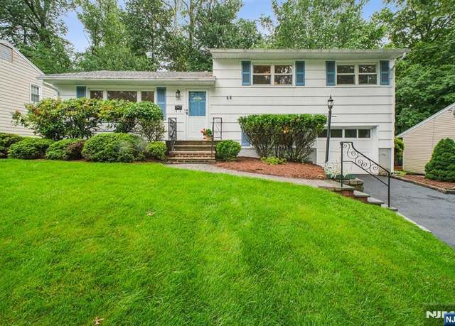 Property at 131 Harper Ter, Cedar Grove, NJ 07009, 3 beds, 2.5 baths