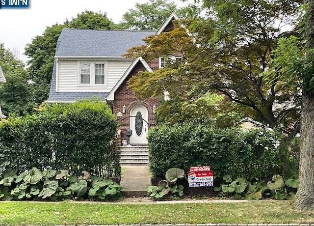 Property at 135 Rockwood Pl, Englewood, NJ 07631, 3 beds, 2 baths
