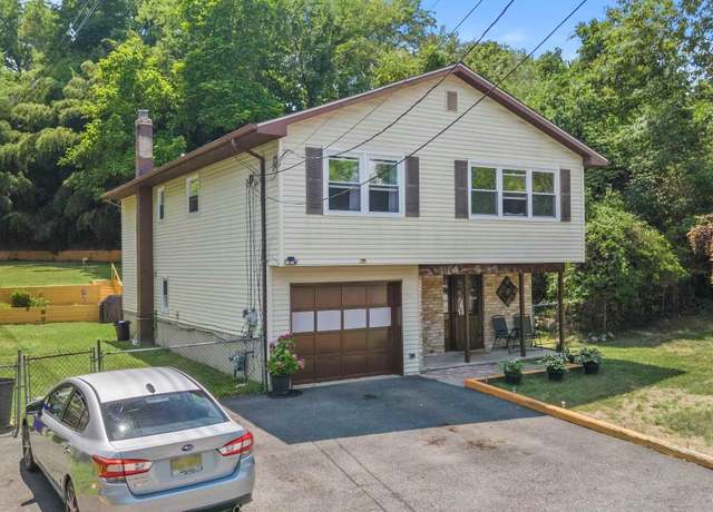 Property at 450 Boonton Tpke, Lincoln Park Borough, NJ 07035, 4 beds, 2 baths