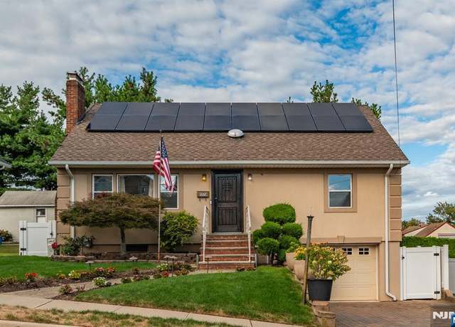Property at 565 Center St, Wood Ridge, NJ 07075, 4 beds, 2 baths