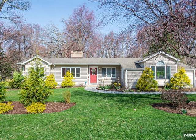 Property at 63 Jacobus Ave, Little Falls, NJ 07424, 3 beds, 3 baths