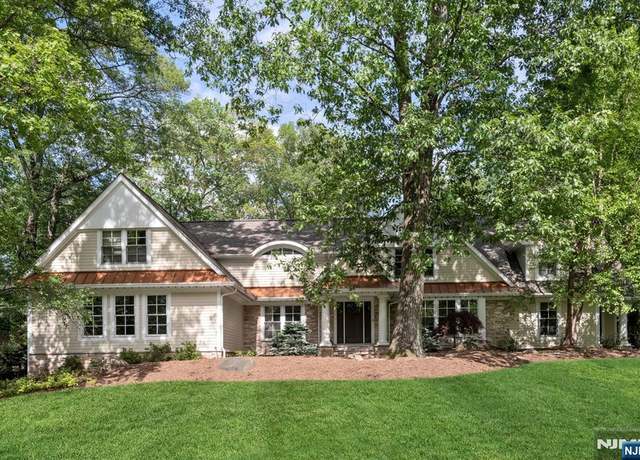 Property at 275 Gregory Rd, Franklin Lakes, NJ 07417, 5 beds, 5 baths