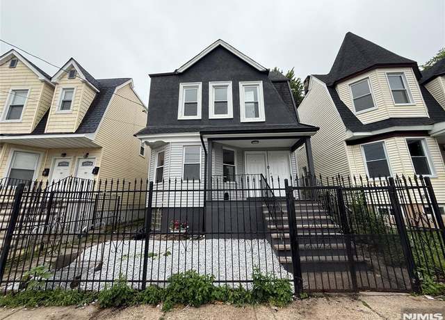 Property at 1 9th Ave, East Orange, NJ 07018, 6 beds, 4 baths