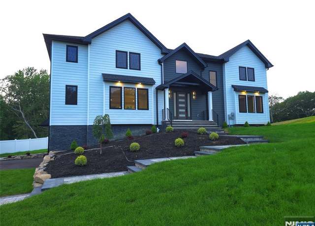 Property at 91 Heritage Dr, West Milford, NJ 07480, 5 beds, 4.5 baths