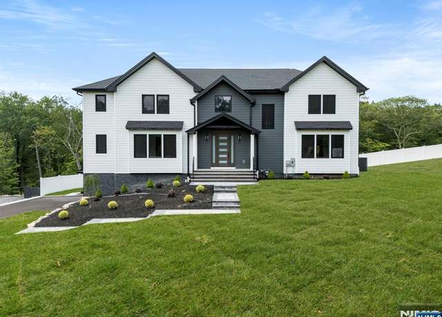 Property at 91 Heritage Dr, West Milford, NJ 07480, 5 beds, 4.5 baths