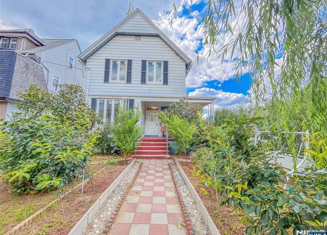 Property at 39 Pangborn Pl, Hackensack, NJ 07601, 3 beds, 1.5 baths