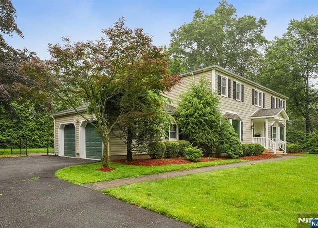 Property at 280 Greenwood Ave, Florham Park Borough, NJ 07932, 4 beds, 3.5 baths