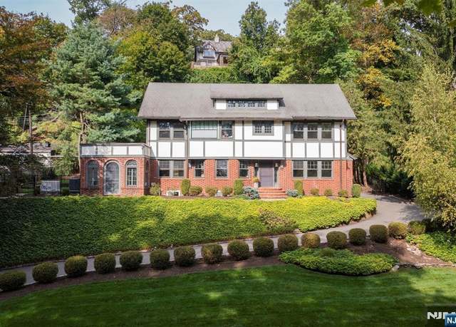 Property at 102 Highland Ave, Montclair, NJ 07042, 6 beds, 4 baths