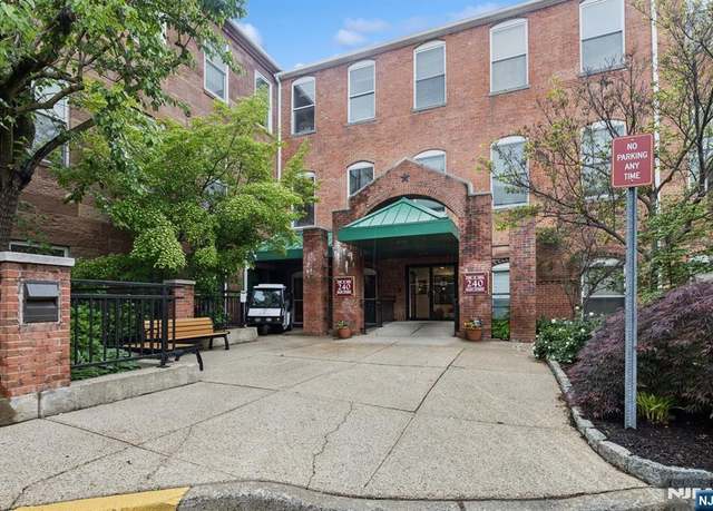 Property at 240 Main St #211, Little Falls, NJ 07424, 2 beds, 2 baths