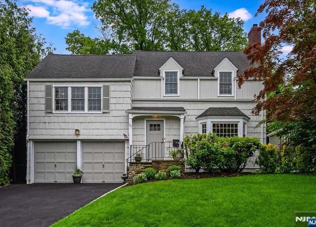 Property at 67 Dodd St, Glen Ridge, NJ 07028, 4 beds, 2.5 baths
