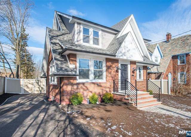 Property at 984 Queen Anne Rd, Teaneck, NJ 07666, 4 beds, 2 baths