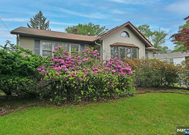 Property at 64 Rivervale Rd, Park Ridge, NJ 07656, 3 beds, 2 baths
