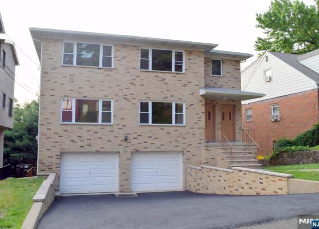Property at 533 Roff Ave, Palisades Park, NJ 07650, 7 beds, 5 baths