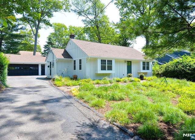 Property at 212 Godwin Ave, Wyckoff, NJ 07481, 2 beds, 1 bath