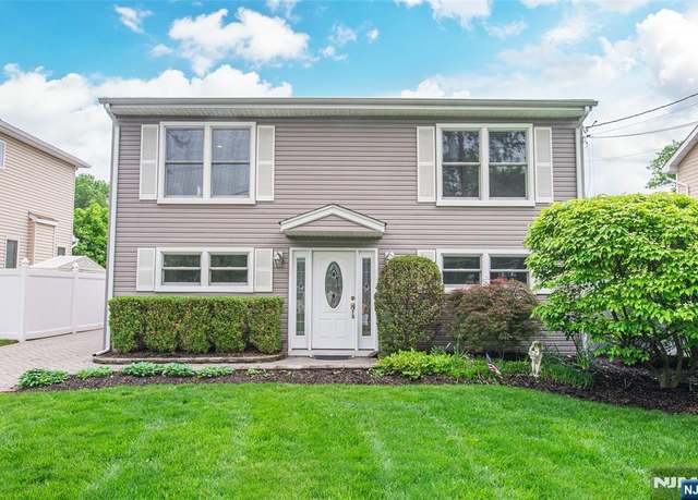 Property at 530 Salem St, Paramus, NJ 07652, 5 beds, 2 baths