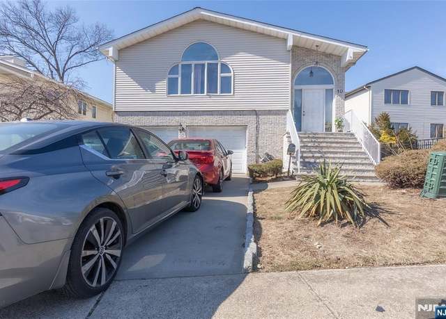 Property at 10 Livi Ct, Elmwood Park, NJ 07407, 6 beds, 4 baths