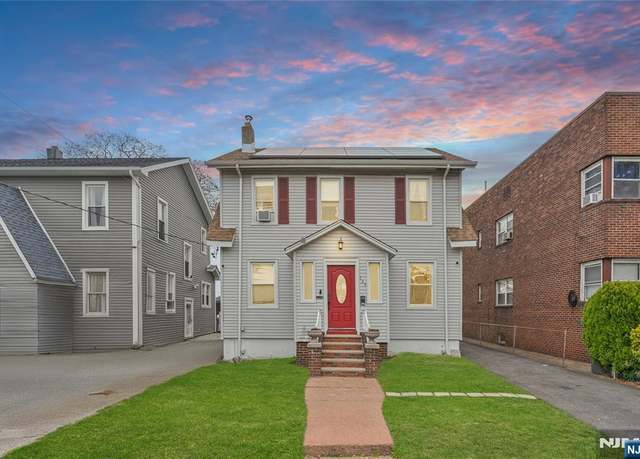 Property at 139 30th St, Paterson, NJ 07514, 4 beds, 3 baths