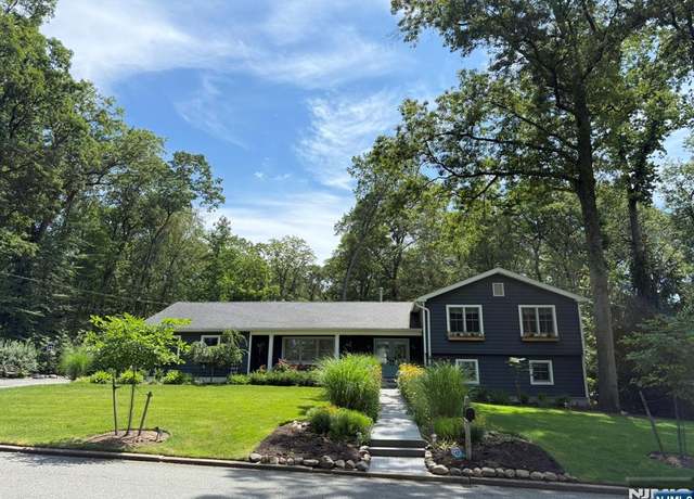Property at 48 Kenwood Dr, Woodcliff Lake, NJ 07677, 4 beds, 3.5 baths
