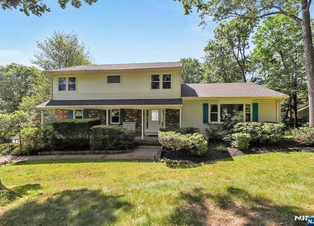 Property at 89 Pinecrest Dr, Woodcliff Lake, NJ 07677, 5 beds, 4.5 baths