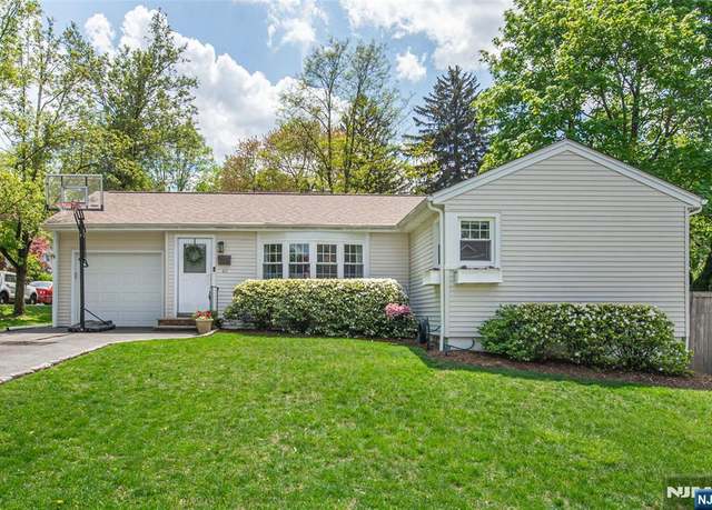 Property at 40 Woodrow Pl, West Caldwell, NJ 07006, 4 beds, 2 baths