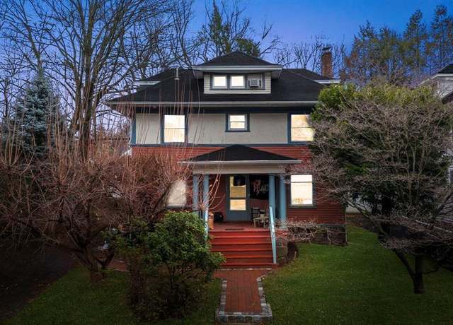 Property at 186 Crescent Ave, Leonia, NJ 07605, 4 beds, 2.5 baths