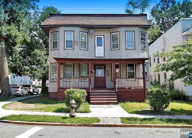 Property at 132 Hamilton St, East Orange, NJ 07017, 8 beds, 4 baths
