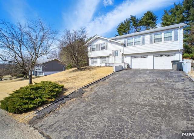 Property at 31 Myrtle Ave, Wayne, NJ 07470, 4 beds, 2 baths