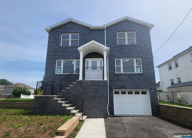 Property at 510 Anthony Ct, Lyndhurst, NJ 07071, 4 beds, 3.5 baths